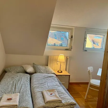 Quiet Attic-apartment Center דירה ברן