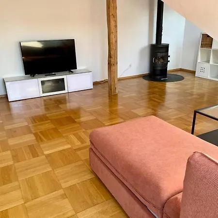 Quiet Attic-apartment Center Appartement Bern