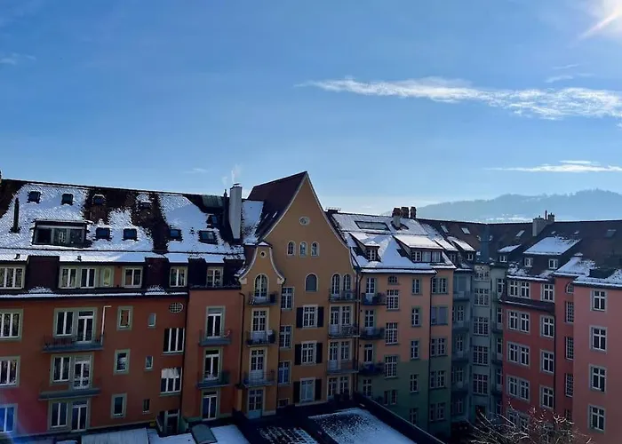 Quiet Attic-apartment Center Bern